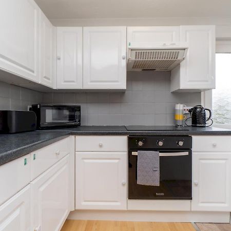 Appartamento Pass The Keys One Bed Flat With Stunning Views And Free Parking Bath Esterno foto