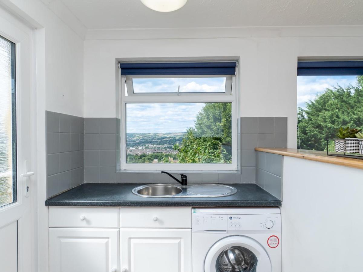Appartamento Pass The Keys One Bed Flat With Stunning Views And Free Parking Bath Esterno foto